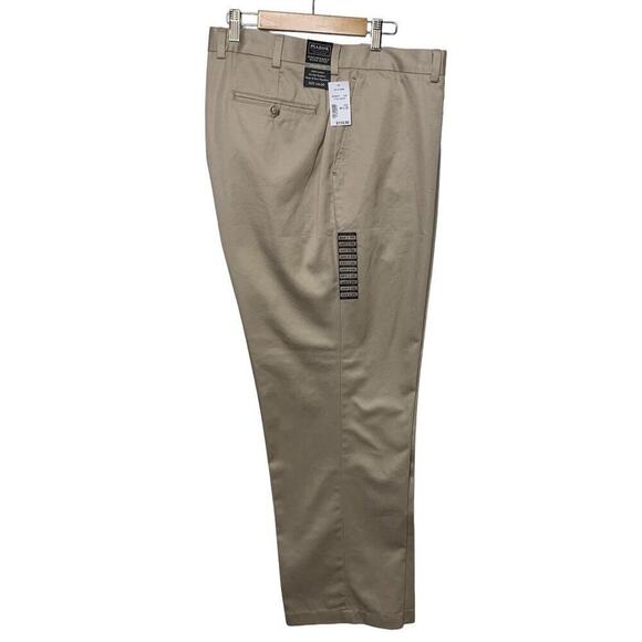 Jos A Bank Travelers Original Fit Cotton Pants Mens Size 44x30 Beige NWT $119 - Picture 3 of 8